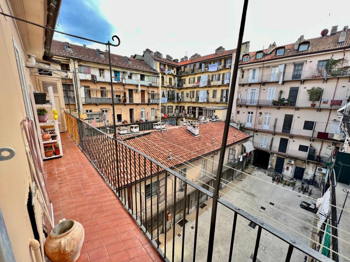 Abstract House Design Home In Center Of Turin Exterior photo